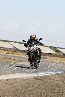 media/Sep-01-2025-Lets Ride (Mon) [[4370d11284]]/B Group/1220pm (Wheelie Bump)/